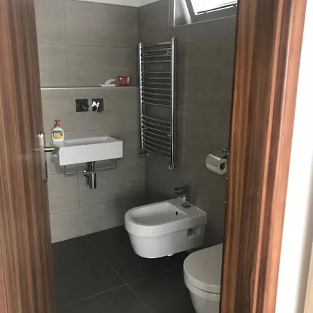 River View فندق براتسيلافا