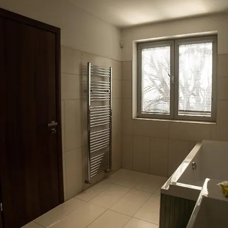 River View فندق براتسيلافا